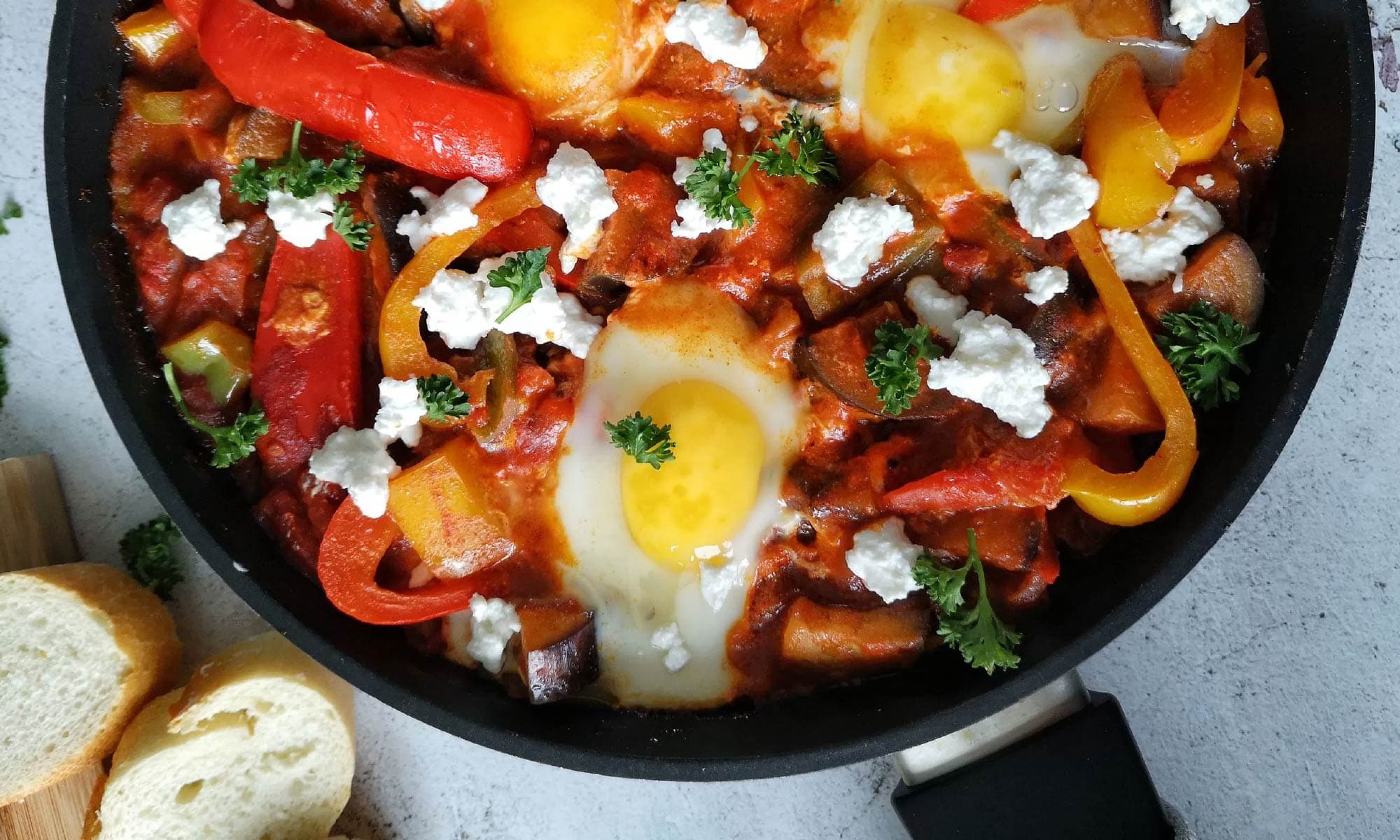 Arabische Shakshuka boordevol groente