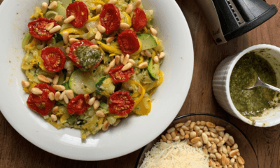 Courgette pasta met pesto