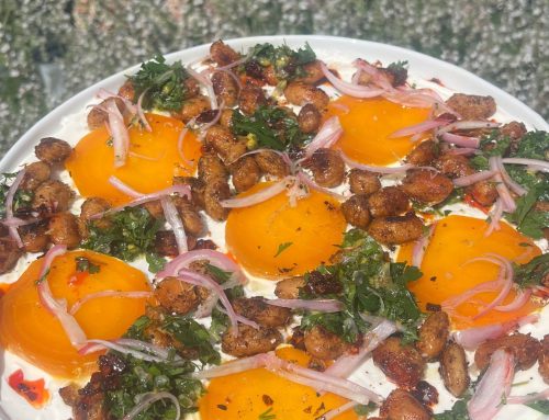 Gele bietsalade met hangop